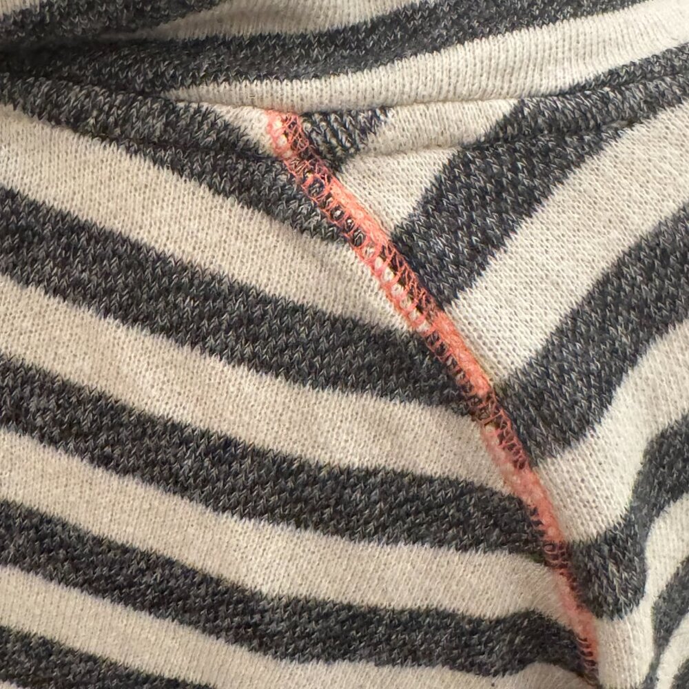 🖤 Billabong Striped Hoodie – Women’s Small - Picture 10 of 12
